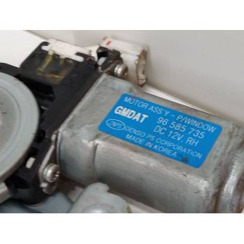 ELEVALUNAS ELECTRICO DELANTERO DERECHO 
