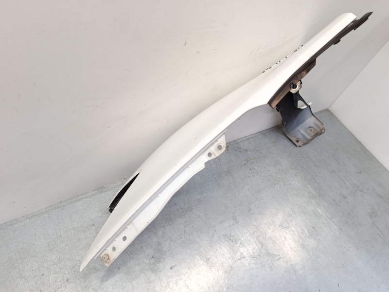 Recambio de aleta delantera derecha para toyota auris (_e15_) 1.8 hybrid (zwe150_) referencia OEM IAM   