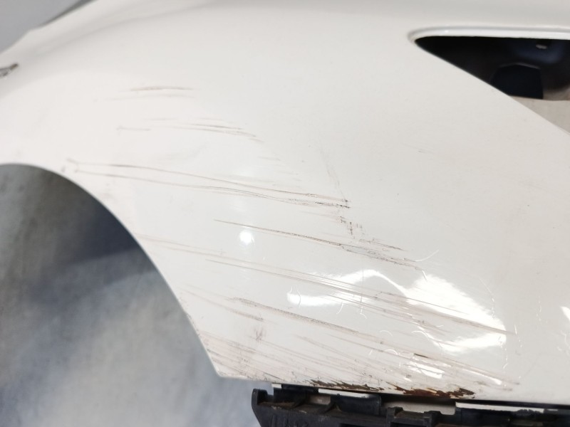 Recambio de aleta delantera derecha para toyota auris (_e15_) 1.8 hybrid (zwe150_) referencia OEM IAM   