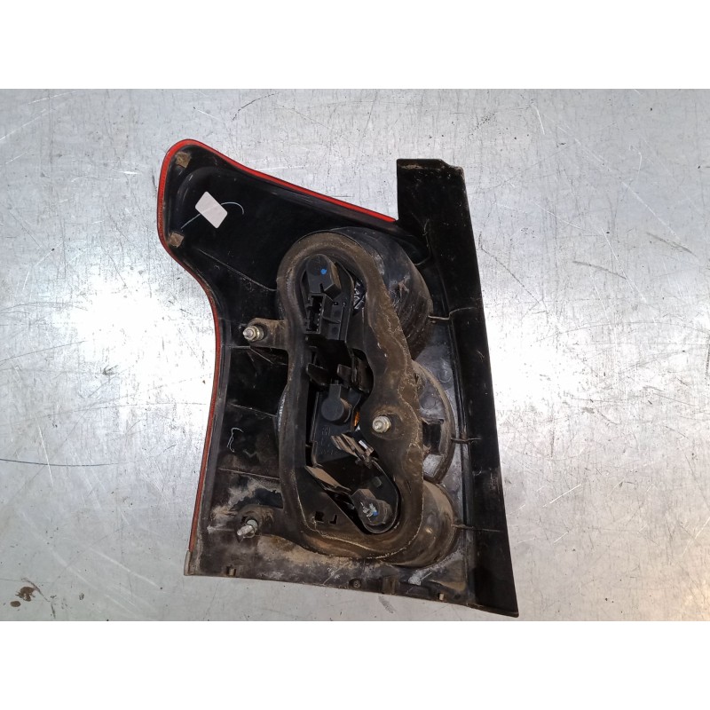 Recambio de piloto trasero derecho para toyota avensis station wagon (_t25_) 2.0 d-4d (cdt250_) referencia OEM IAM   