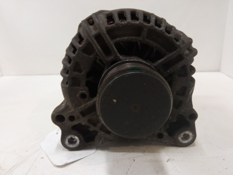 Recambio de alternador para volkswagen polo iv (9n_, 9a_) 1.4 tdi referencia OEM IAM 045903023A  