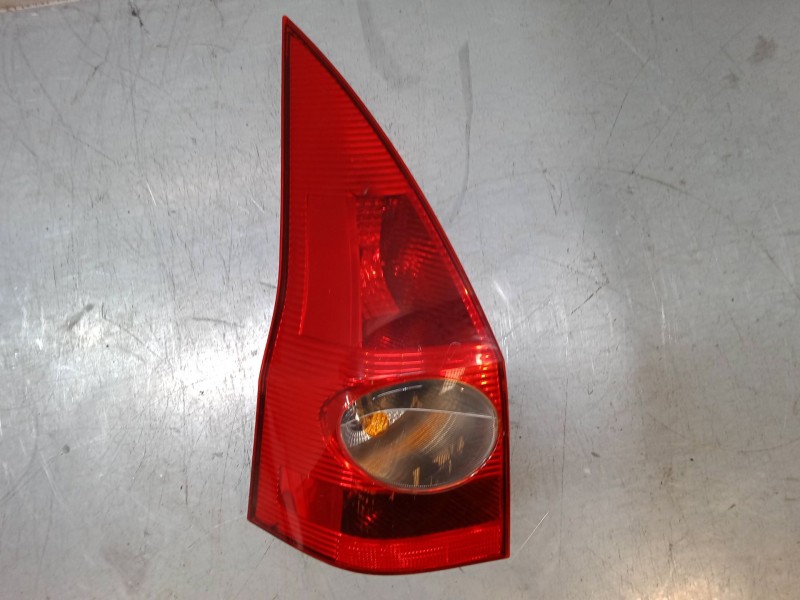 Recambio de piloto trasero izquierdo para renault megane ii station wagon (km0/1_) 1.6 referencia OEM IAM   