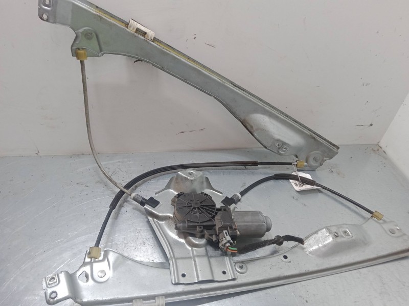 Recambio de elevalunas delantero derecho para renault clio iii (br0/1, cr0/1) 1.5 dci referencia OEM IAM 8200291147  