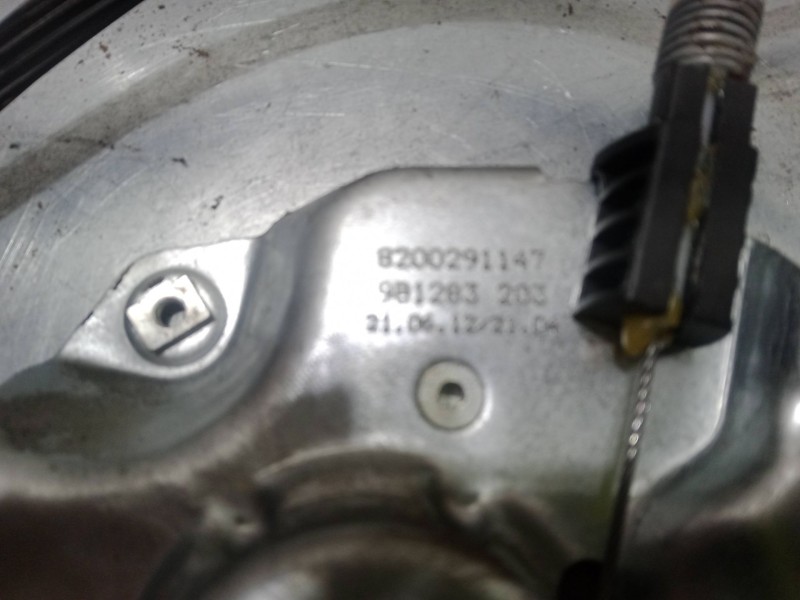 Recambio de elevalunas delantero derecho para renault clio iii (br0/1, cr0/1) 1.5 dci referencia OEM IAM 8200291147  