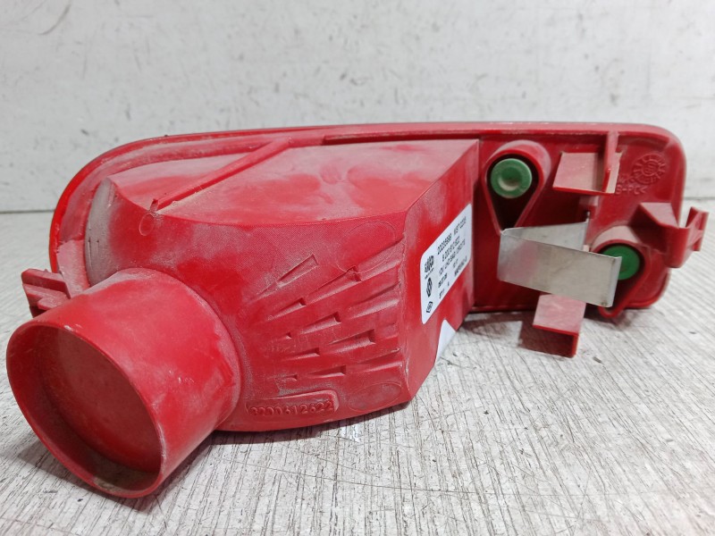 Recambio de faro antiniebla trasero derecho para renault clio iii grandtour (kr0/1_) 1.5 dci (kr0f) referencia OEM IAM 820061262