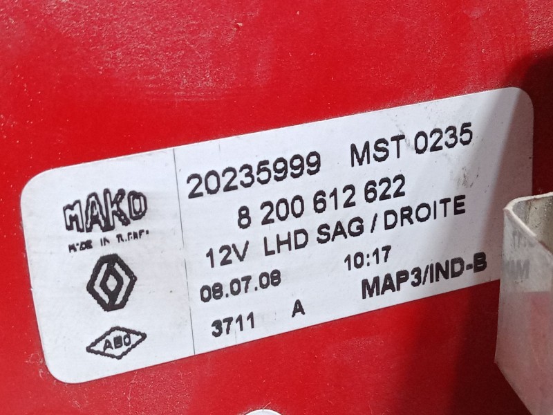 Recambio de faro antiniebla trasero derecho para renault clio iii grandtour (kr0/1_) 1.5 dci (kr0f) referencia OEM IAM 820061262