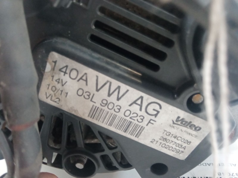 Recambio de alternador para seat leon (1p1) 1.6 tdi referencia OEM IAM 03L903023F  