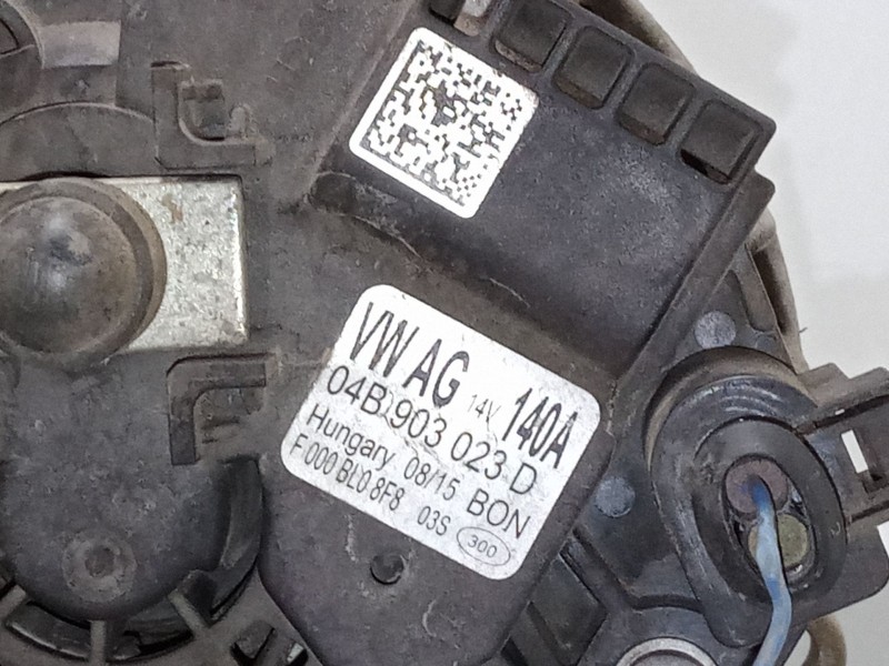 Recambio de alternador para volkswagen polo v (6r1, 6c1) 1.4 tdi referencia OEM IAM 04B903023D  