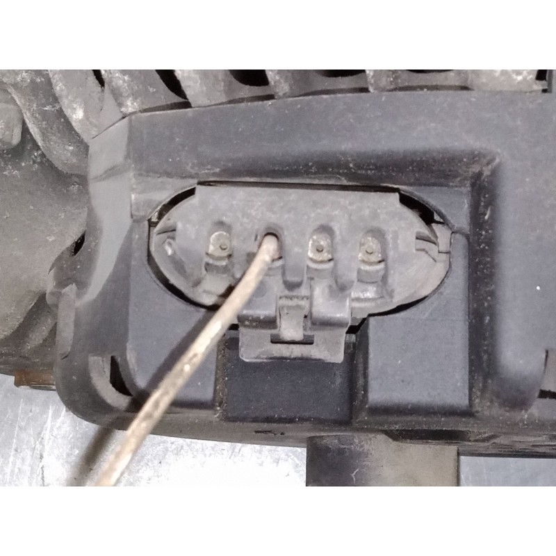 Recambio de alternador para renault clio ii (bb_, cb_) 1.2 (bb0a, bb0f, bb10, bb1k, bb28, bb2d, bb2h, cb0a,... referencia OEM IA