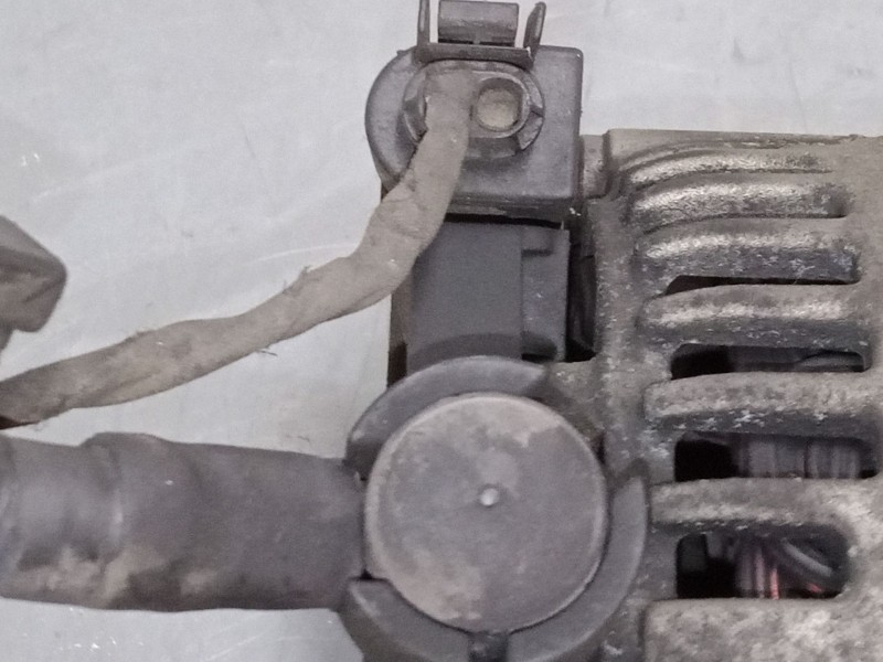 Recambio de alternador para ford galaxy ii (wa6) 2.0 tdci referencia OEM IAM 0121615009  