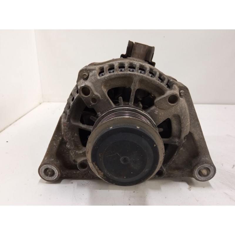 Recambio de alternador para opel corsa e (x15) 1.4 (08, 68) referencia OEM IAM 13585664  