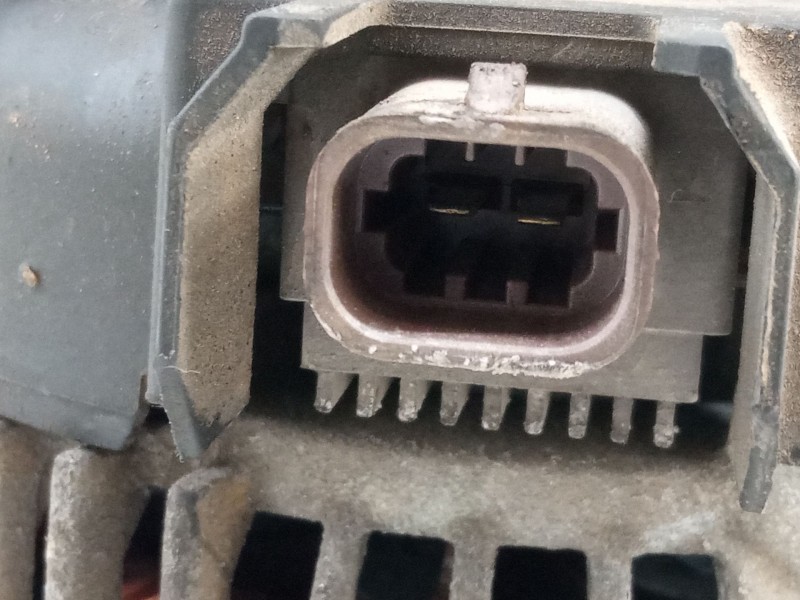 Recambio de alternador para opel corsa e (x15) 1.4 (08, 68) referencia OEM IAM 13585664  