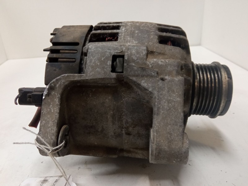 Recambio de alternador para renault scénic i monospace (ja0/1_, fa0_) 1.9 dti (ja1u) referencia OEM IAM 8200054588  