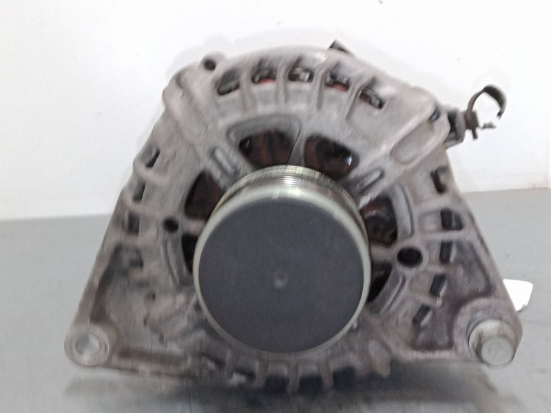 Recambio de alternador para kia cee´d hatchback (ed) 1.6 crdi 90 referencia OEM IAM 373002A600  