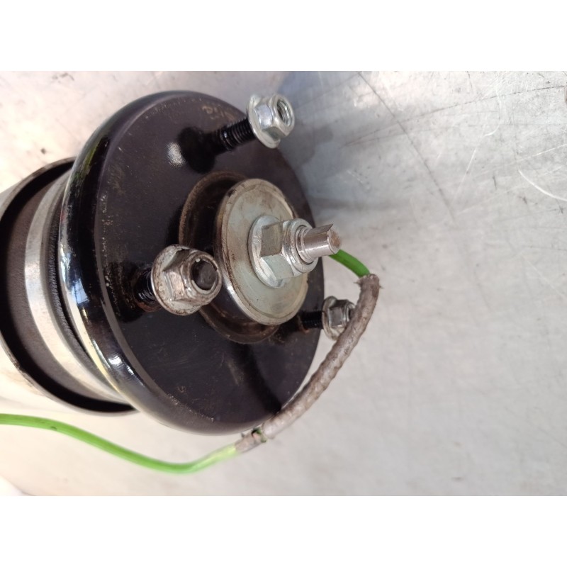 Recambio de amortiguador delantero izquierdo para land rover discovery iii (l319) 2.7 td 4x4 referencia OEM IAM   