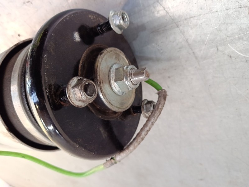 Recambio de amortiguador delantero izquierdo para land rover discovery iii (l319) 2.7 td 4x4 referencia OEM IAM   