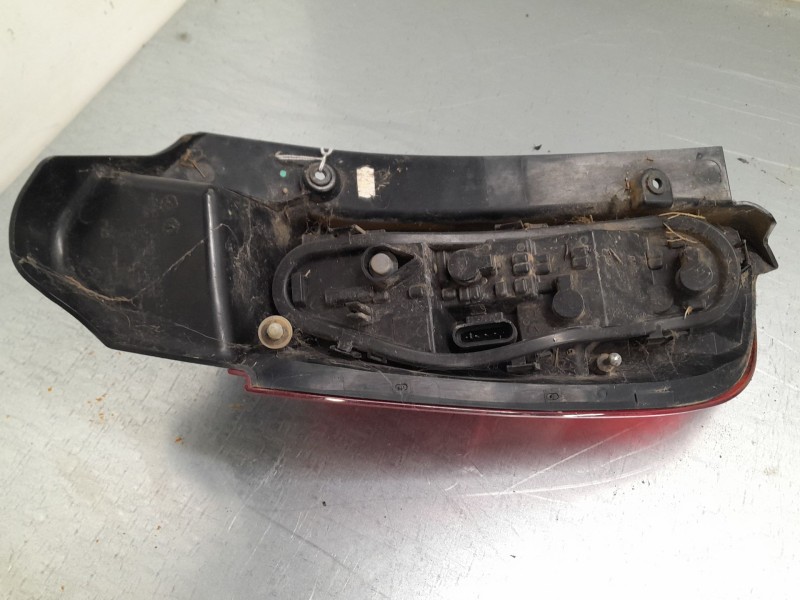 Recambio de piloto trasero derecho para mitsubishi colt vi (z3_a, z2_a) 1.3 (z21a) referencia OEM IAM   