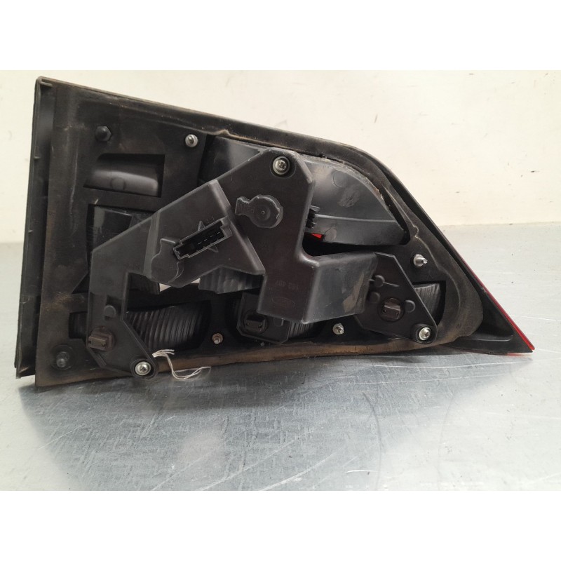 Recambio de piloto trasero porton izquierdo para ford galaxy ii (wa6) 2.2 tdci referencia OEM IAM   