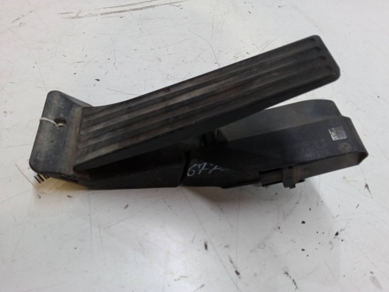Recambio de pedal acelerador para bmw 1 (e81) 120 i referencia OEM IAM 3542678658901  6PV00937920
