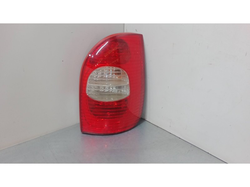 Recambio de piloto trasero derecho para citroën xsara picasso (n68) 2.0 hdi referencia OEM IAM   