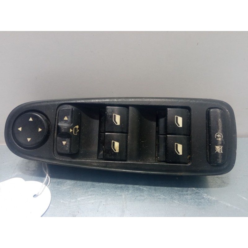 Recambio de mando elevalunas delantero izquierdo para citroën c4 picasso i monospace (ud_) 1.6 hdi referencia OEM IAM 96639383zd