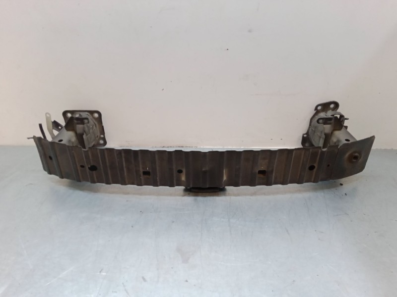 Recambio de refuerzo paragolpes delantero para mazda 3 (bk) 1.6 di turbo referencia OEM IAM   