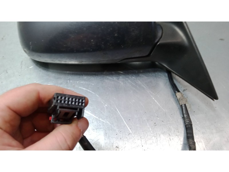 Recambio de retrovisor electrico derecho para audi a3 (8p1) 1.9 tdi referencia OEM IAM   