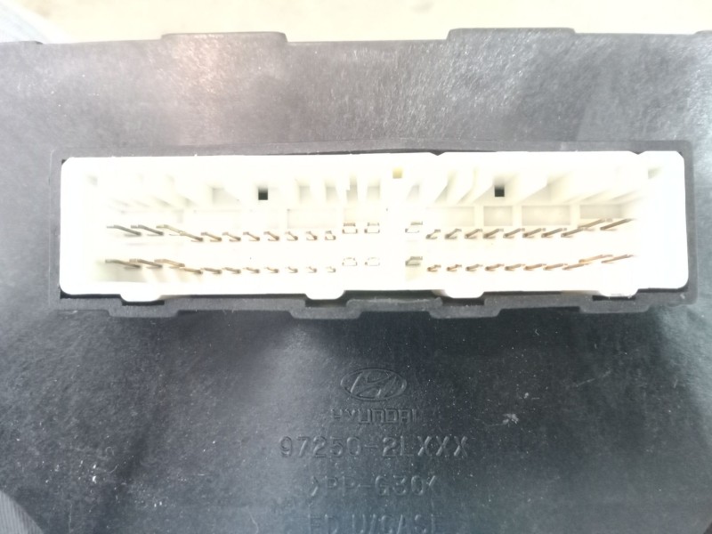 Recambio de mando climatizador para hyundai i30 (fd) 1.4 referencia OEM IAM 972502r600  