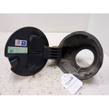 TAPA EXTERIOR COMBUSTIBLE 