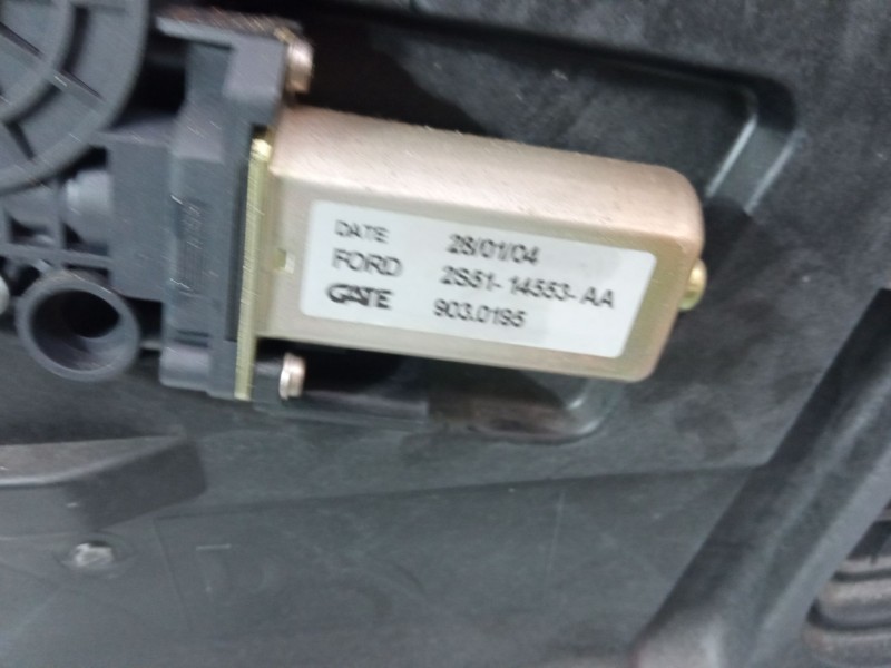 Recambio de elevalunas electrico derecho 3p para ford fiesta v (jh_, jd_) 1.4 16v referencia OEM IAM 2S5114553AA  