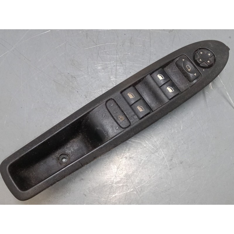 Recambio de mando elevalunas delantero izquierdo para citroën c4 ii (nc_) 1.6 hdi 110 referencia OEM IAM   