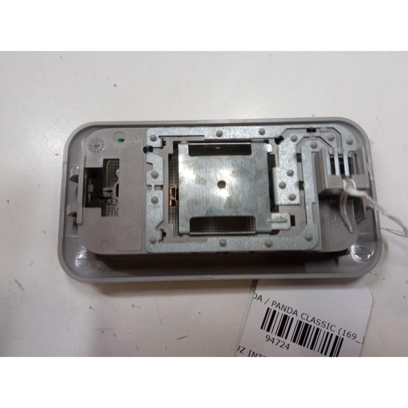 Recambio de luz interior delantera para fiat panda / panda classic (169_) 1.2 (169.axb11, 169.axb1a) referencia OEM IAM   