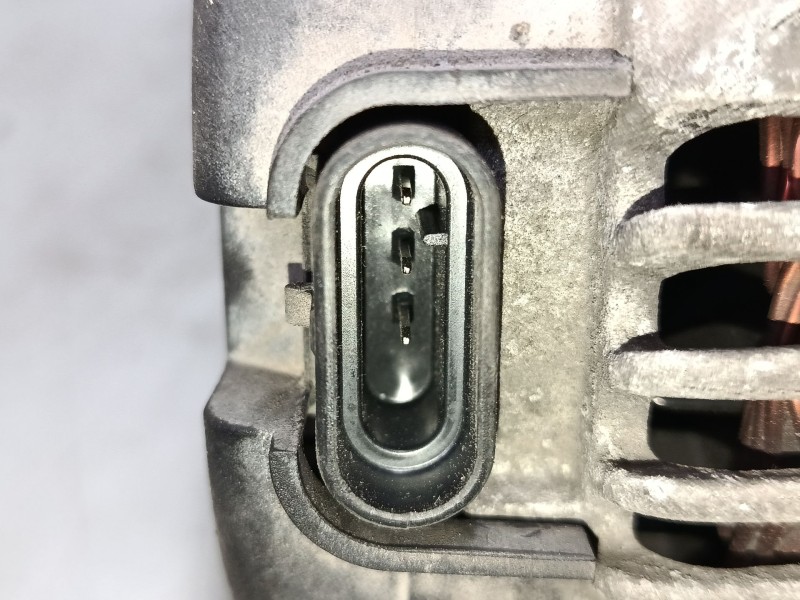 Recambio de alternador para chevrolet lacetti (j200) 2.0 d referencia OEM IAM   