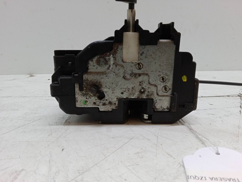 Recambio de cerradura puerta trasera izquierda para nissan micra iii (k12) 1.5 dci referencia OEM IAM   