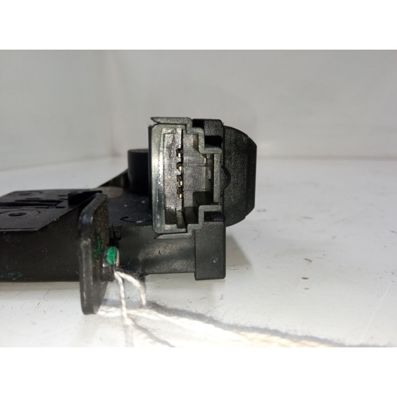 Recambio de cerradura maletero / porton para renault twingo ii (cn0_) 1.2 16v (cn0k, cn0v) referencia OEM IAM   