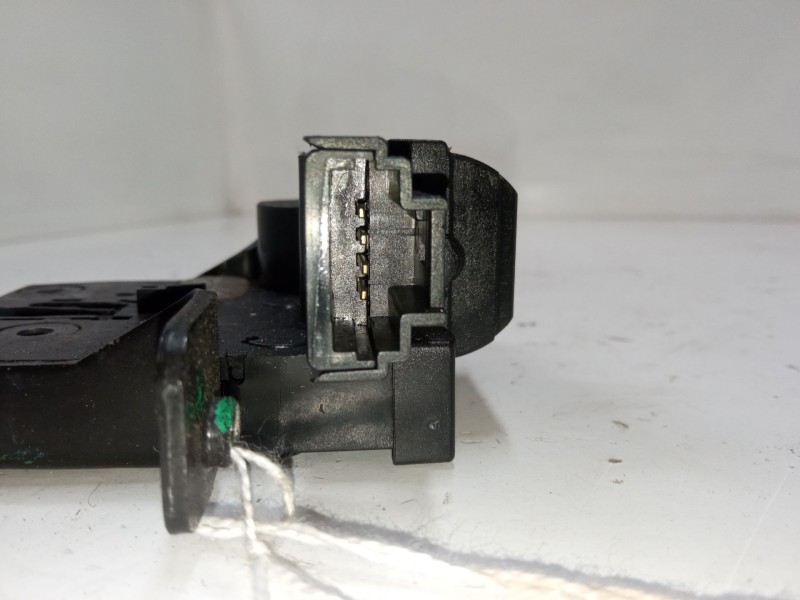 Recambio de cerradura maletero / porton para renault twingo ii (cn0_) 1.2 16v (cn0k, cn0v) referencia OEM IAM   