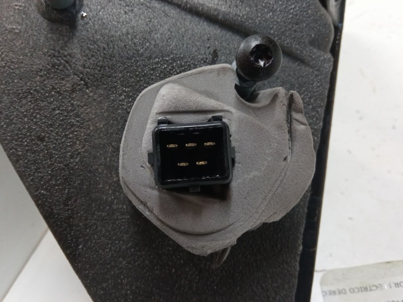 Recambio de retrovisor electrico derecho para ford mondeo i sedán (gbp) 2.0 i 16v referencia OEM IAM   