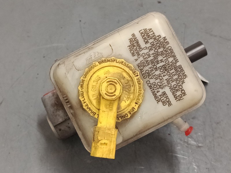 Recambio de bomba freno para audi tt roadster (8n9) 1.8 t quattro referencia OEM IAM   