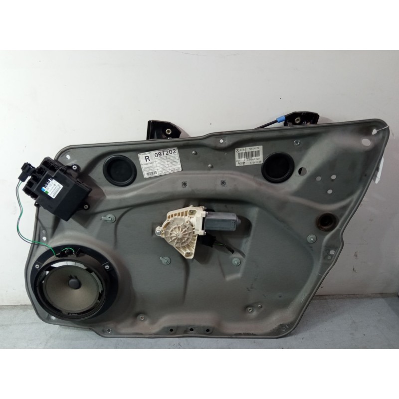 Recambio de elevalunas electrico delantero derecho para mercedes-benz clase a (w169) a 180 cdi (169.007, 169.307) referencia OEM