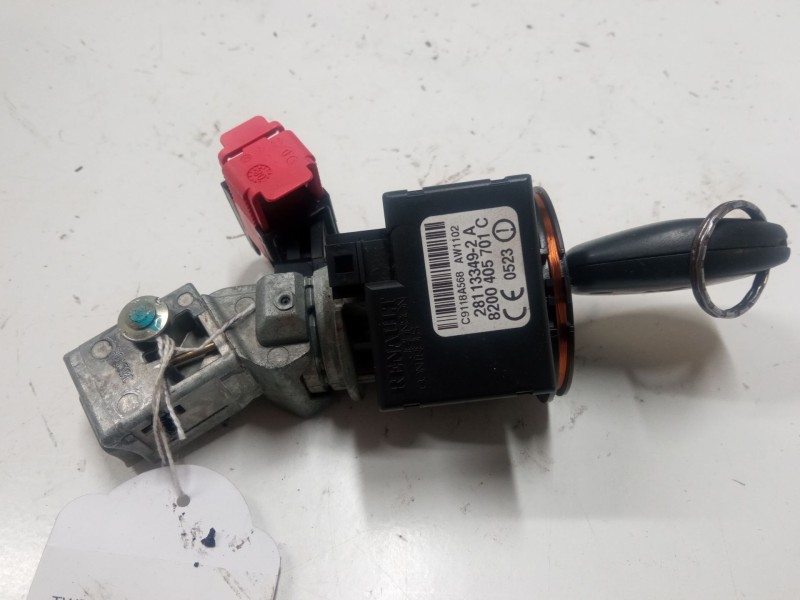 Recambio de clausor para renault twingo ii (cn0_) 1.2 16v (cn0k, cn0v) referencia OEM IAM   