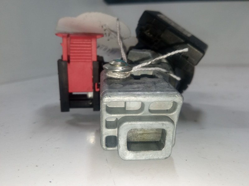 Recambio de clausor para renault twingo ii (cn0_) 1.2 16v (cn0k, cn0v) referencia OEM IAM   