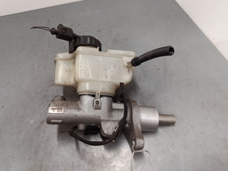 Recambio de bomba freno para volkswagen golf vi (5k1) 1.2 tsi referencia OEM IAM   