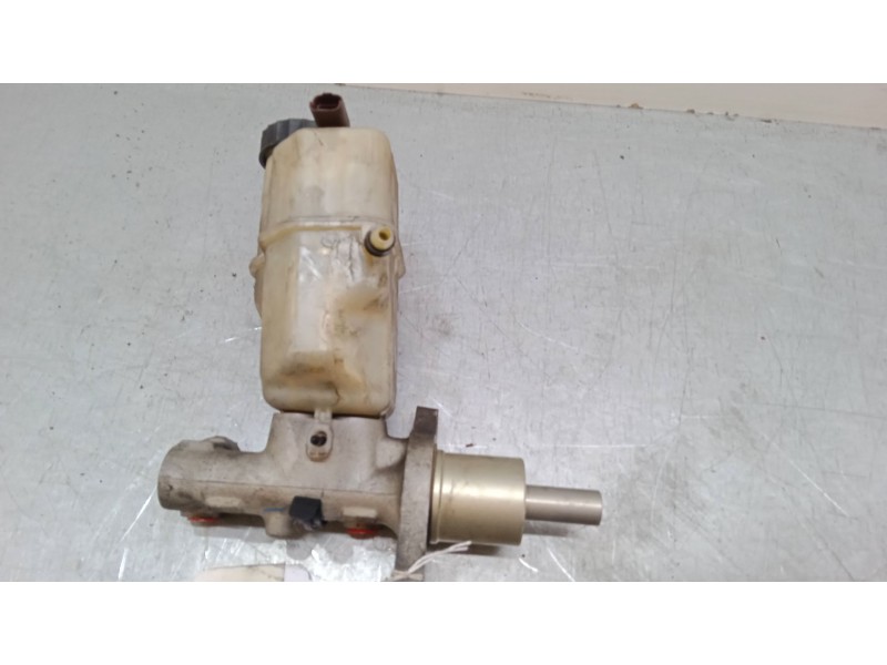 Recambio de bomba freno para peugeot 407 (6d_) 2.0 16v (6drfjc, 6drfje, 6drfjf) referencia OEM IAM   