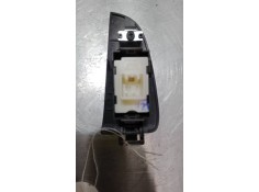 Recambio de mando elevalunas trasero derecho para toyota avensis (_t25_) 2.4 (azt251_) referencia OEM IAM    2