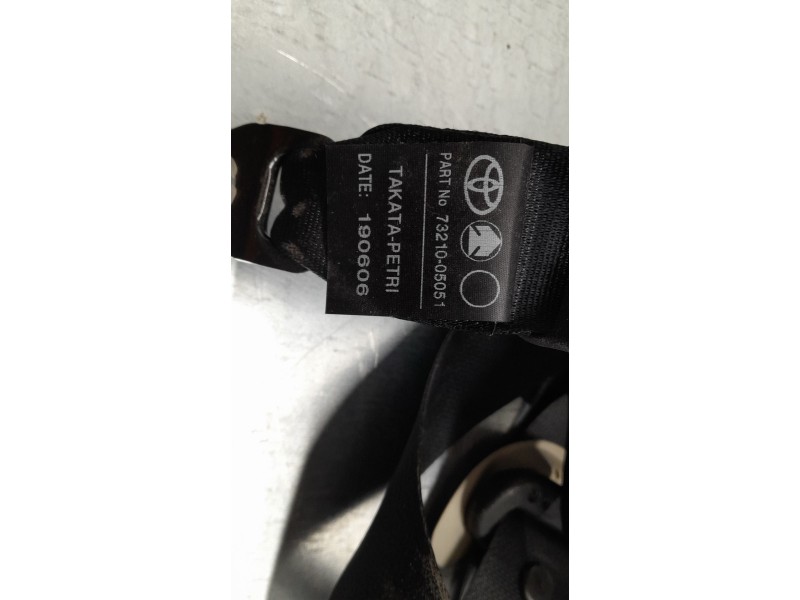 Recambio de cinturon seguridad delantero derecho para toyota avensis (_t25_) 2.4 (azt251_) referencia OEM IAM   