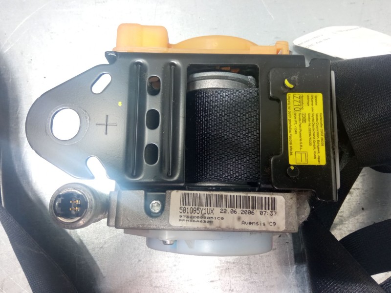 Recambio de cinturon seguridad delantero izquierdo para toyota avensis (_t25_) 2.4 (azt251_) referencia OEM IAM   