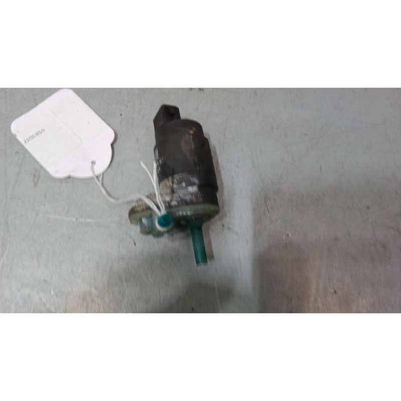 Recambio de bomba limpiaparabrisas para opel corsa c (x01) 1.2 twinport (f08, f68) referencia OEM IAM   