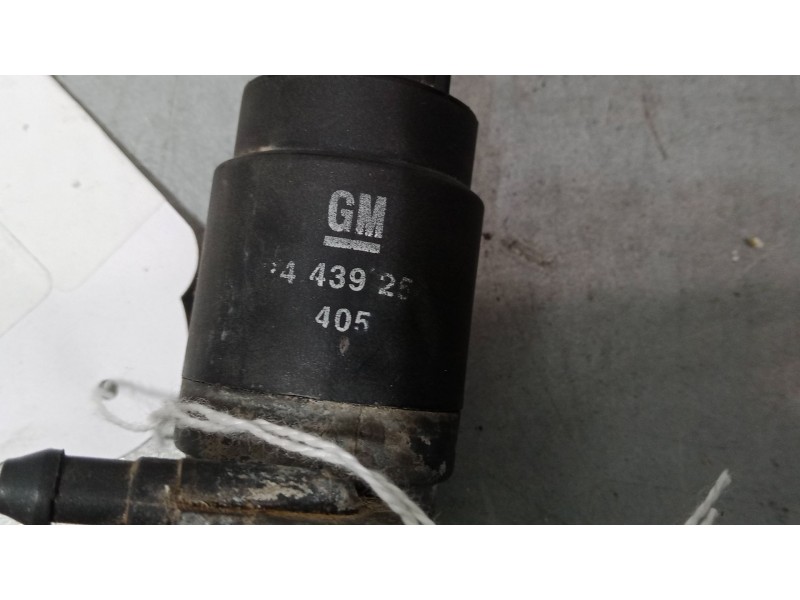 Recambio de bomba limpiaparabrisas para opel corsa c (x01) 1.2 twinport (f08, f68) referencia OEM IAM   