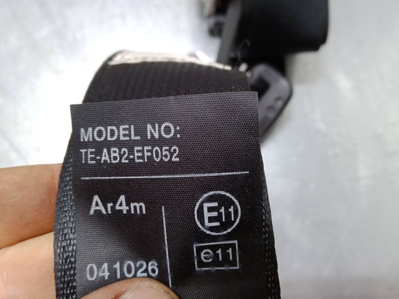Recambio de cinturon seguridad trasero izquierdo para toyota avensis (_t25_) 2.4 (azt251_) referencia OEM IAM   