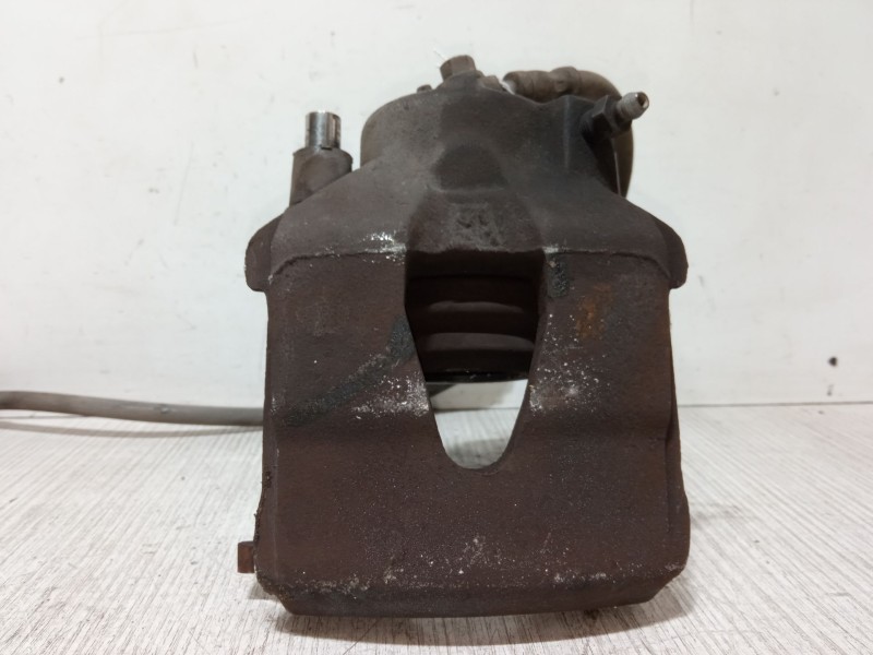 Recambio de pinza freno delantera izquierda para audi a3 sportback (8pa) 1.6 fsi referencia OEM IAM   